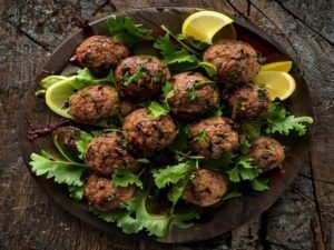 Çiğ Köfte Rezept – Vegetarische türkische Bulgur-Bällchen